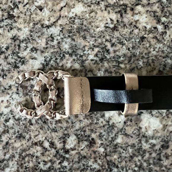 Chanel Interlocking CC Logo Belt - Picture 7 of 12